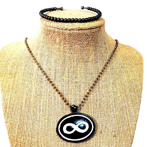 Energy Balance Figure 8 Power Ion Tech Pendant, 2 Ball Chains, Bracelet … - Picture 1 of 7